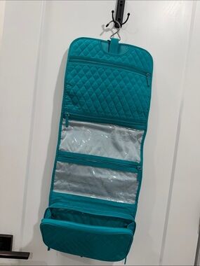 Vera Bradley Quilted Teal Hanging Travel Organizer